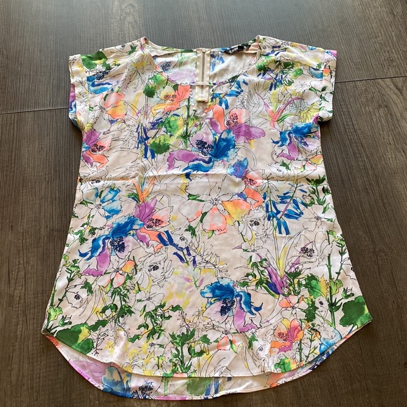 EXPRESS| floral print top - Picture 2 of 6